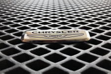 Металлический шильдик Chrysler