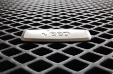 Металлический шильдик Jeep
